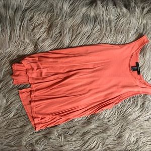 Pinkish tank top partly backless